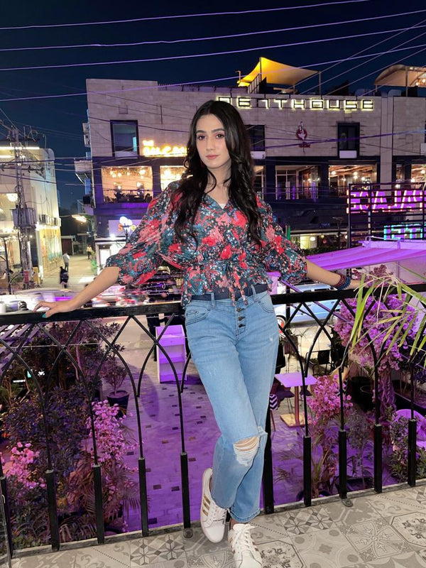 Four Button Ripped Jeans