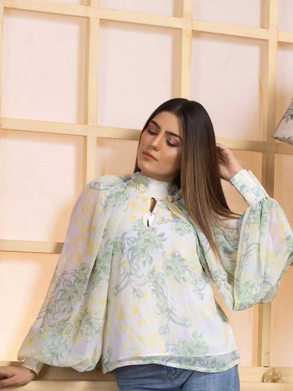Keyhole Neck Lantern Sleeve Marble Print Pleated Top