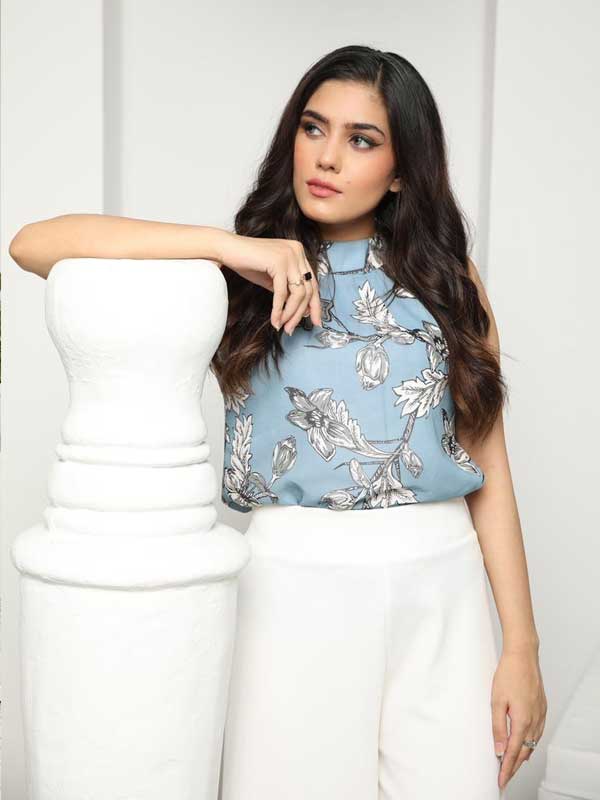 Keyhole Back Floral Print Halter Top